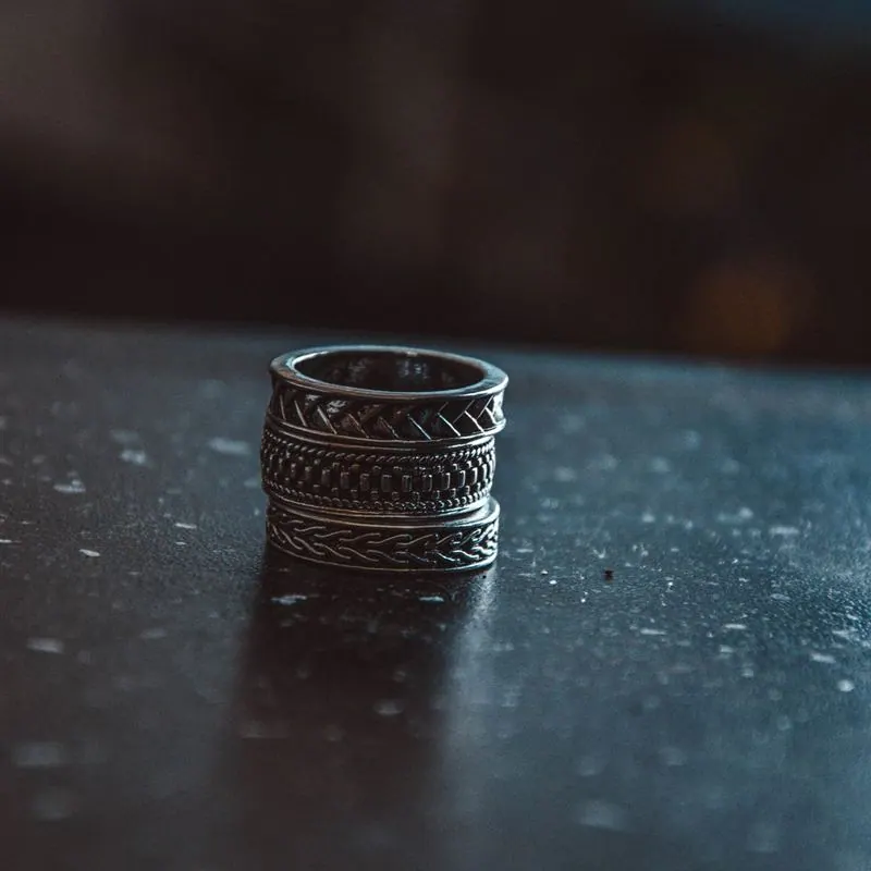 Secret Garden Silver Ring