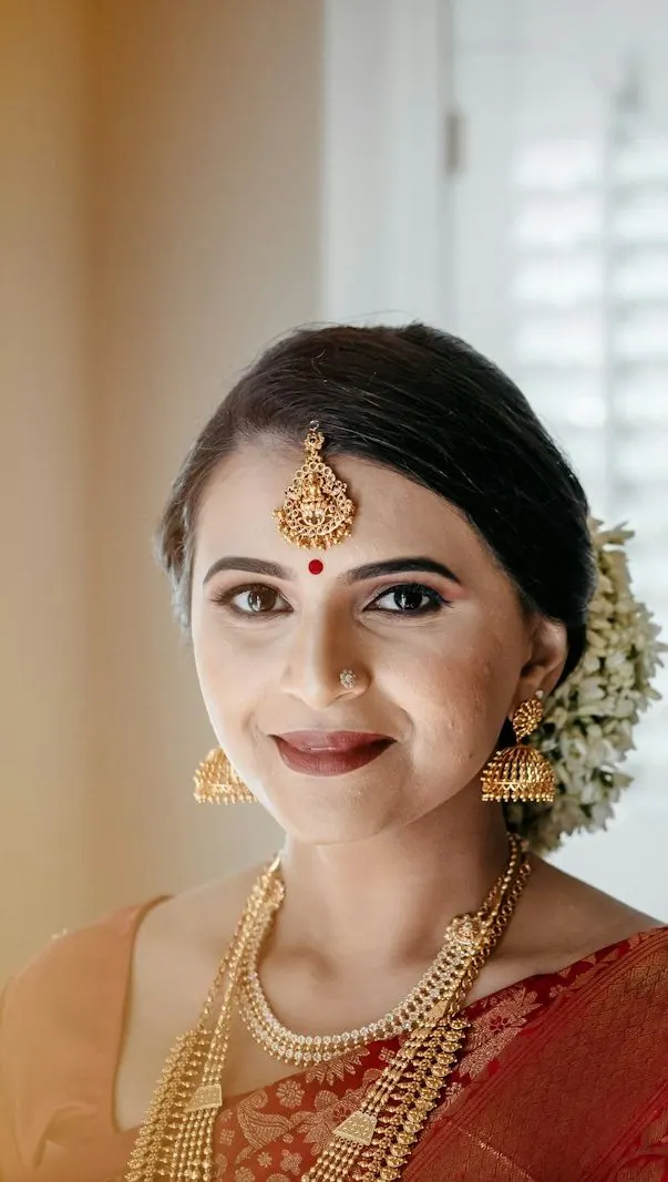 Bridal Gold – Temple-inspired sets for the big day
