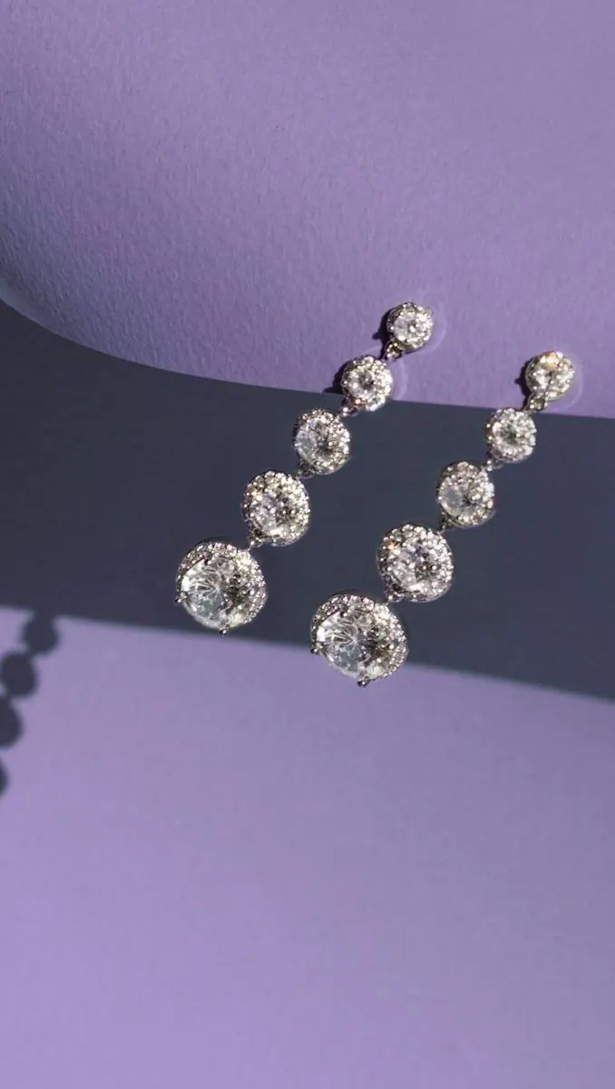 Diamond Drops – Earrings that catch every light